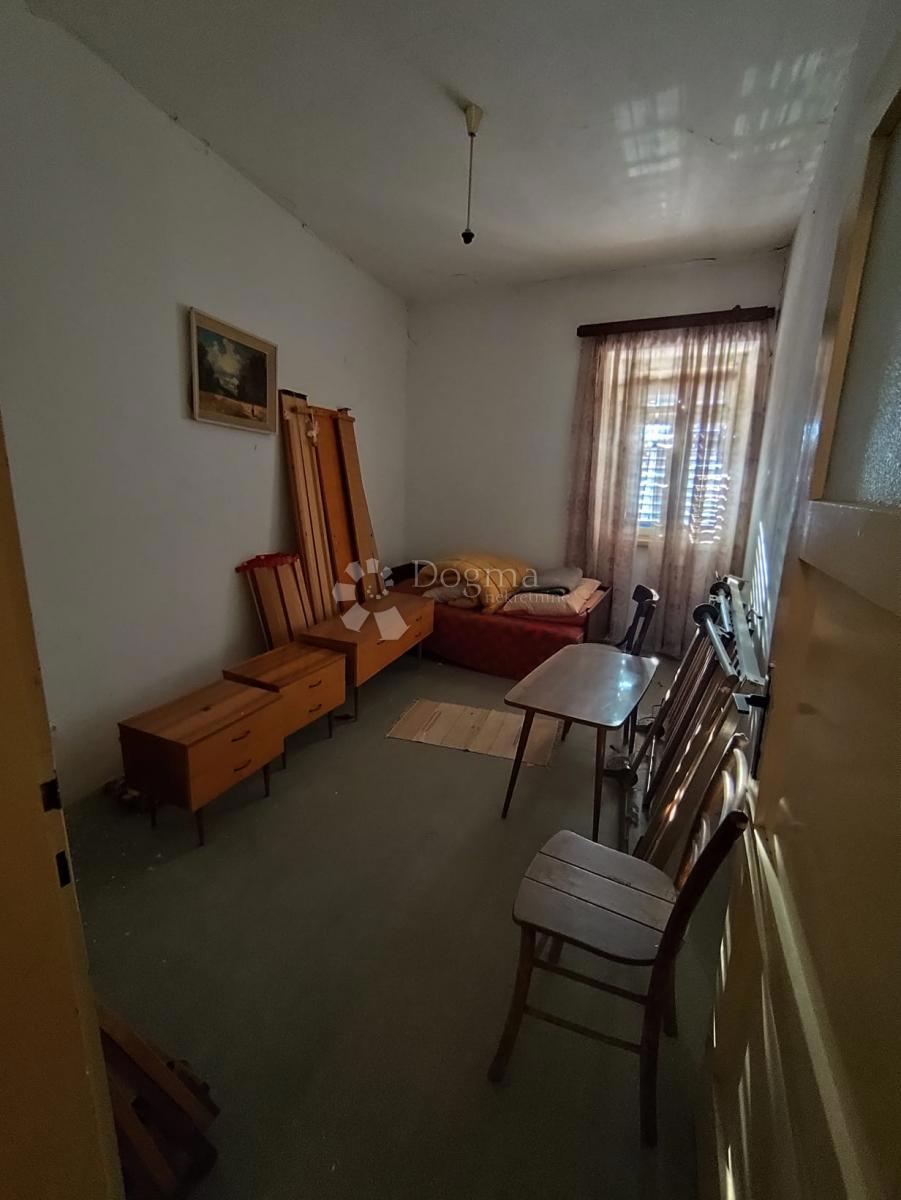 Hiša Na predaj - ŠIBENSKO-KNINSKA ŠIBENIK