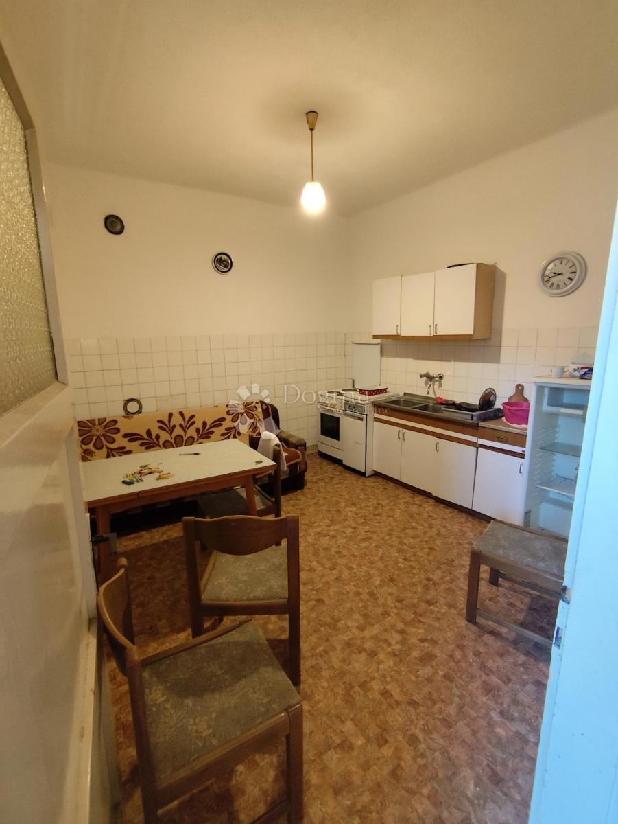Hiša Na predaj - ŠIBENSKO-KNINSKA ŠIBENIK