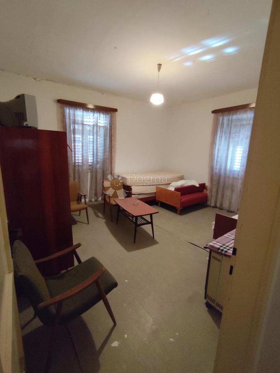 Hiša Na predaj - ŠIBENSKO-KNINSKA ŠIBENIK