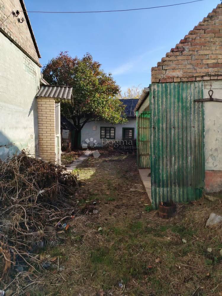 Casa In vendita - OSJEČKO-BARANJSKA KNEŽEVI VINOGRADI