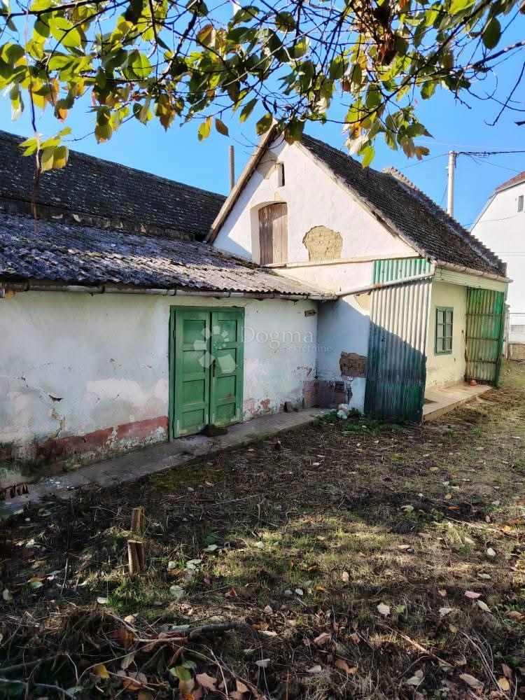 Casa In vendita - OSJEČKO-BARANJSKA KNEŽEVI VINOGRADI