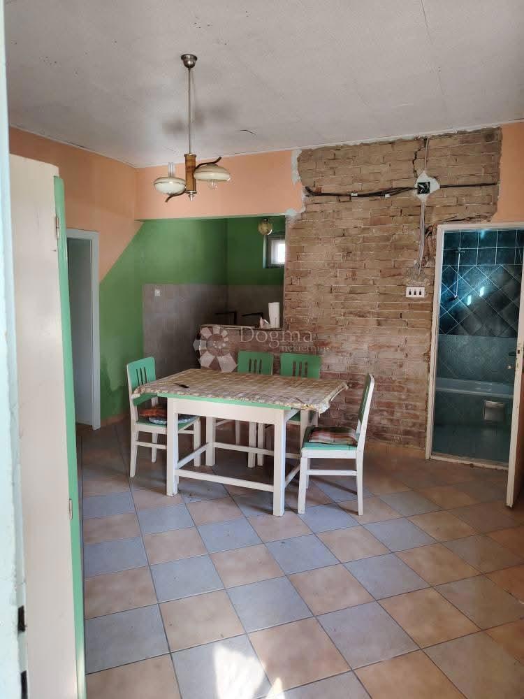 Casa In vendita - OSJEČKO-BARANJSKA KNEŽEVI VINOGRADI