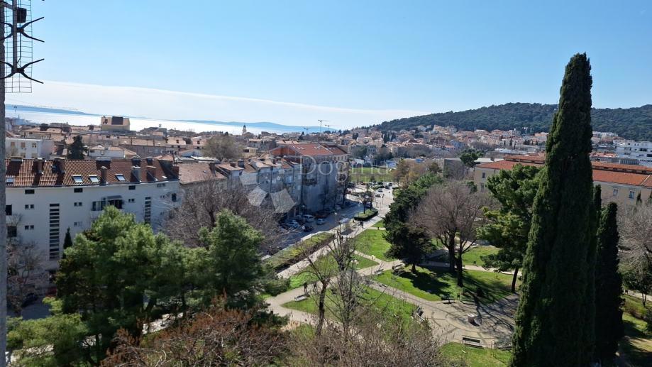 Appartamento In vendita - Splitsko-dalmatinska Split - foto 1/12