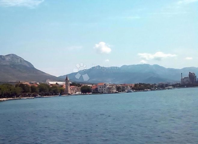 Parcela na predaj 303 m² – Kaštela