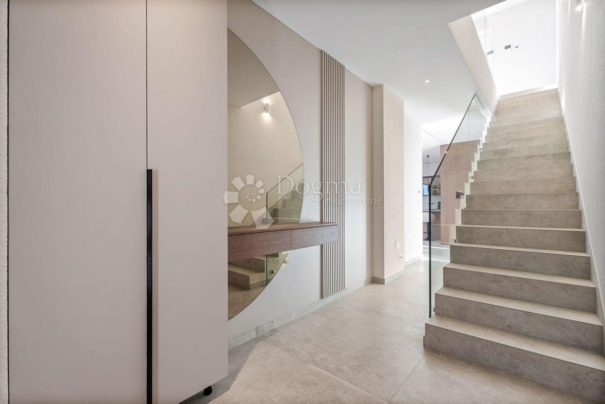 Maison À vendre - SPLITSKO-DALMATINSKA DUGI RAT