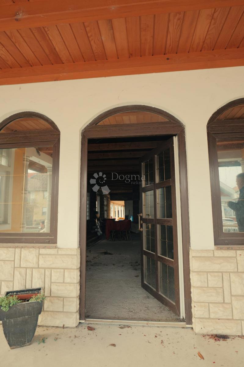 Lokal użytkowy Do wynajęcia - OSJEČKO-BARANJSKA PETRIJEVCI