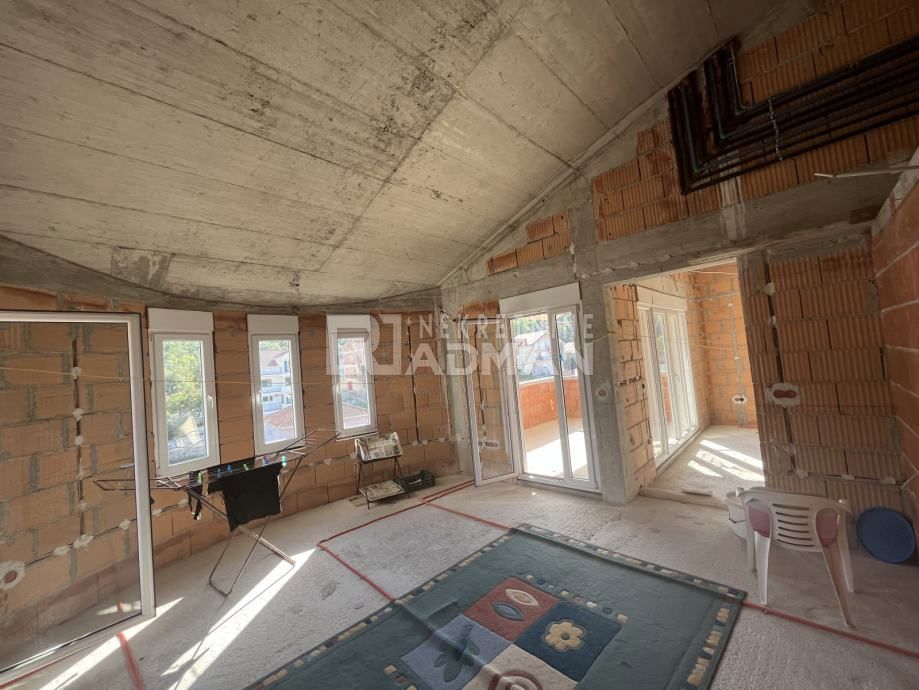Casa In vendita - SPLITSKO-DALMATINSKA ČIOVO