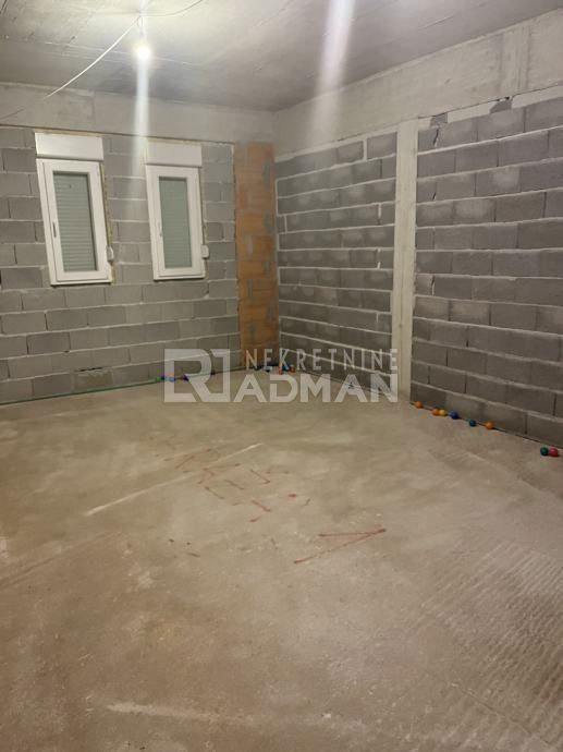 Casa In vendita - SPLITSKO-DALMATINSKA ČIOVO