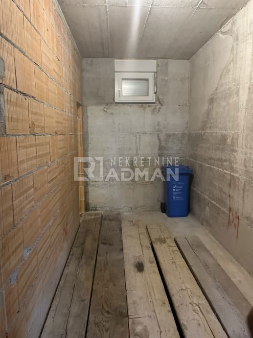 Casa In vendita - SPLITSKO-DALMATINSKA ČIOVO