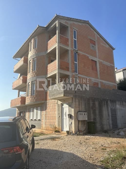 Casa In vendita - SPLITSKO-DALMATINSKA ČIOVO