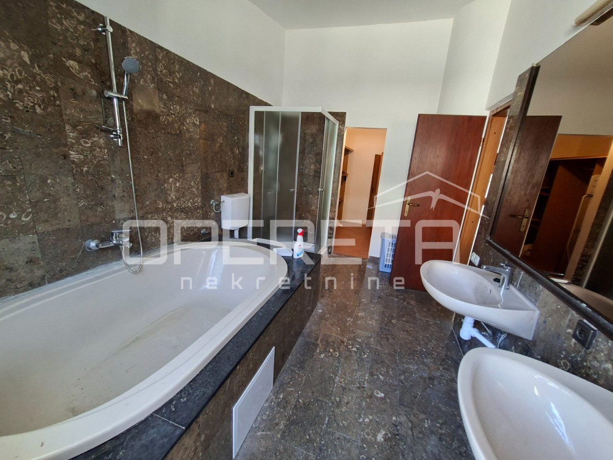 Flat For sale - SPLITSKO-DALMATINSKA SPLIT