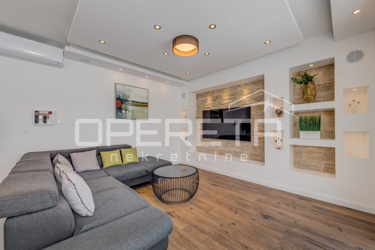 Maison À vendre - SPLITSKO-DALMATINSKA KAŠTELA