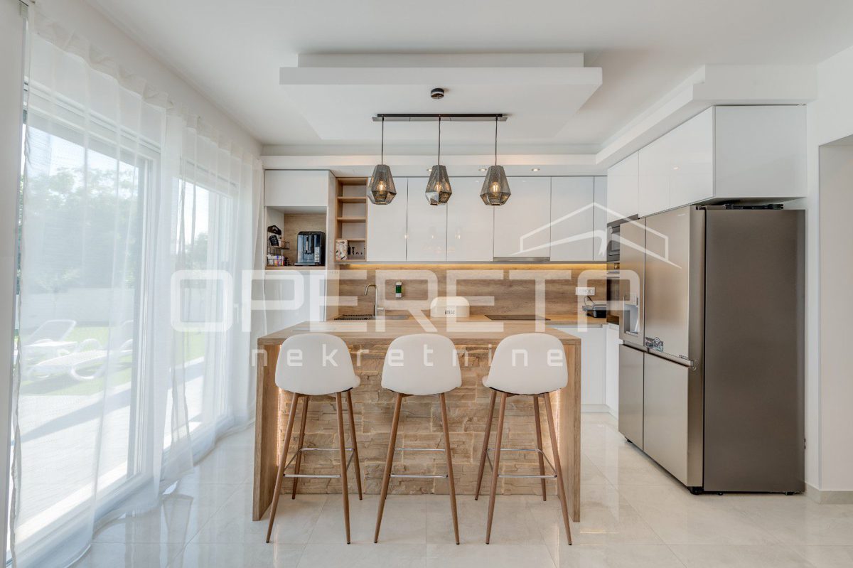 Maison À vendre - SPLITSKO-DALMATINSKA KAŠTELA