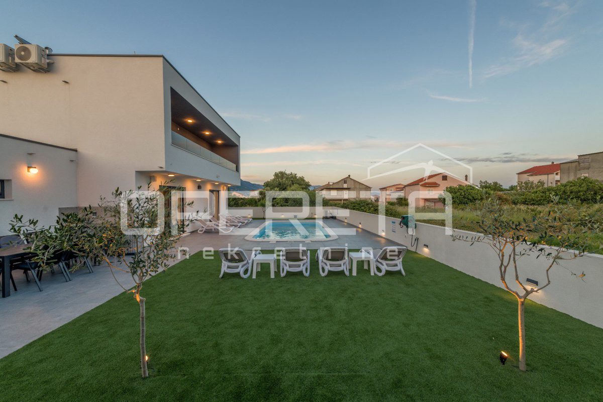 Maison À vendre - SPLITSKO-DALMATINSKA KAŠTELA