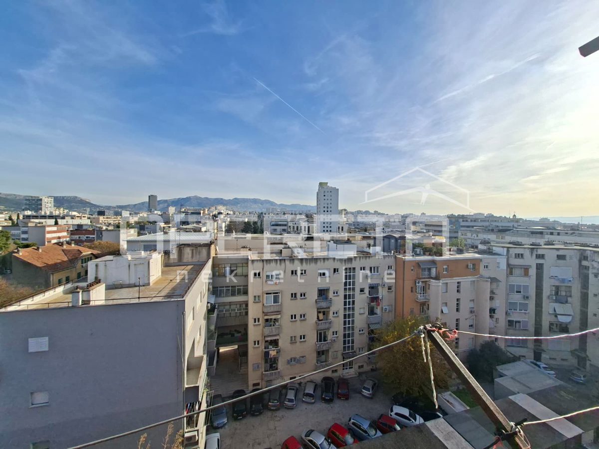 Flat For sale - SPLITSKO-DALMATINSKA SPLIT