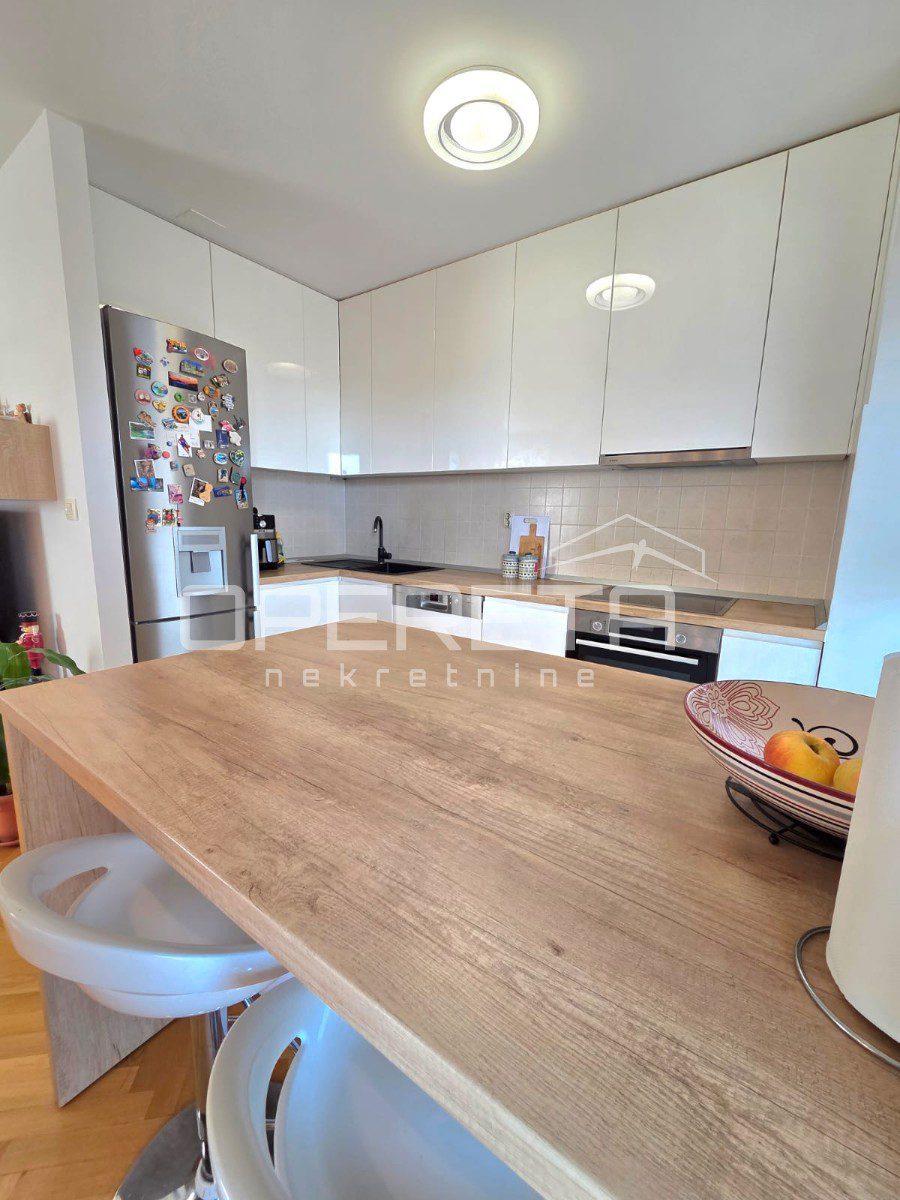 Apartmán Na predaj - SPLITSKO-DALMATINSKA SPLIT
