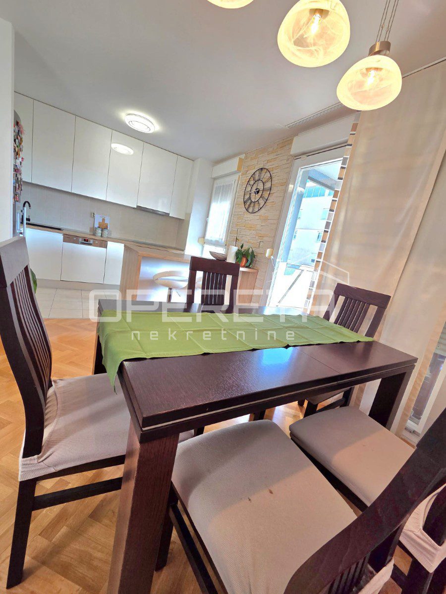 Apartmán Na predaj - SPLITSKO-DALMATINSKA SPLIT