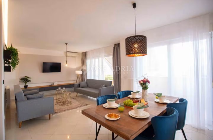 Flat for sale 105 m² – Kostrena