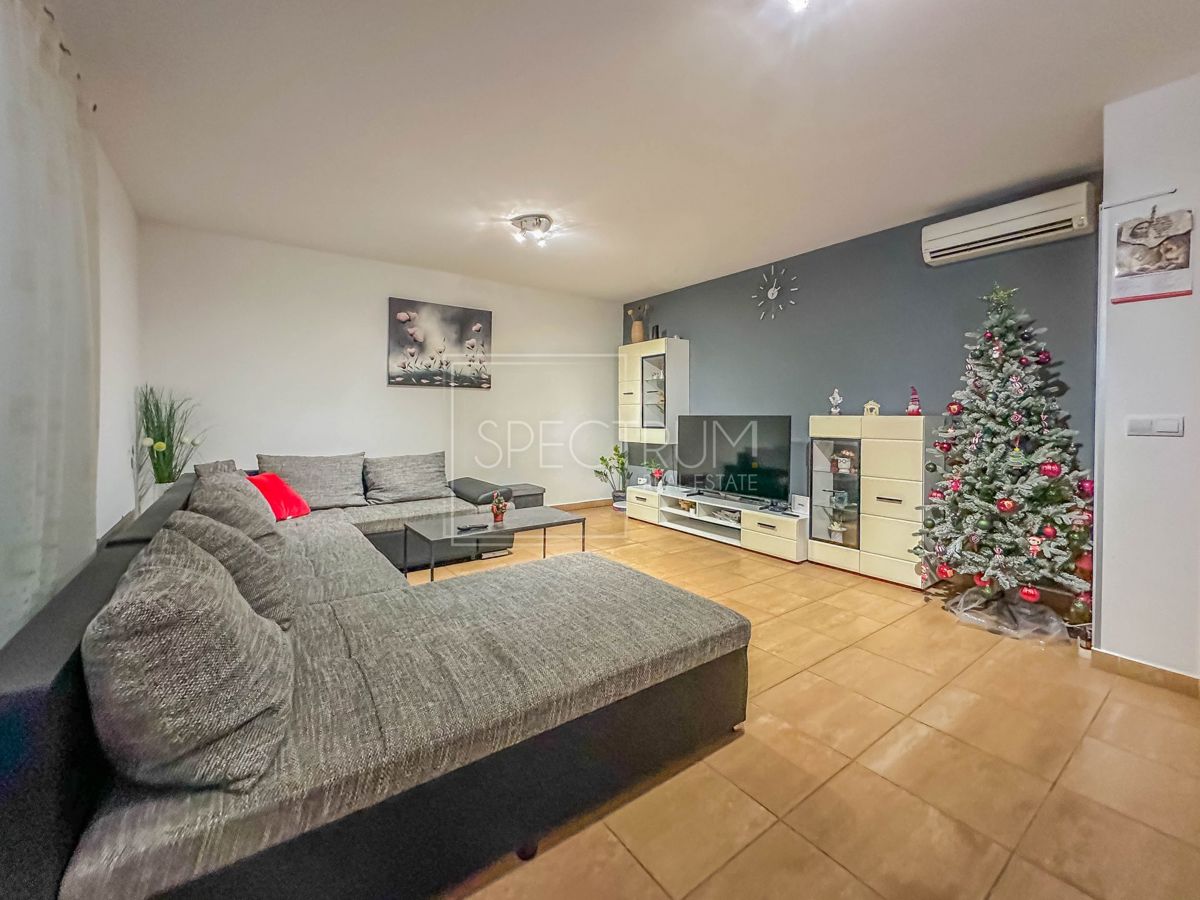 Flat For sale - Istarska Novigrad - foto 1/20