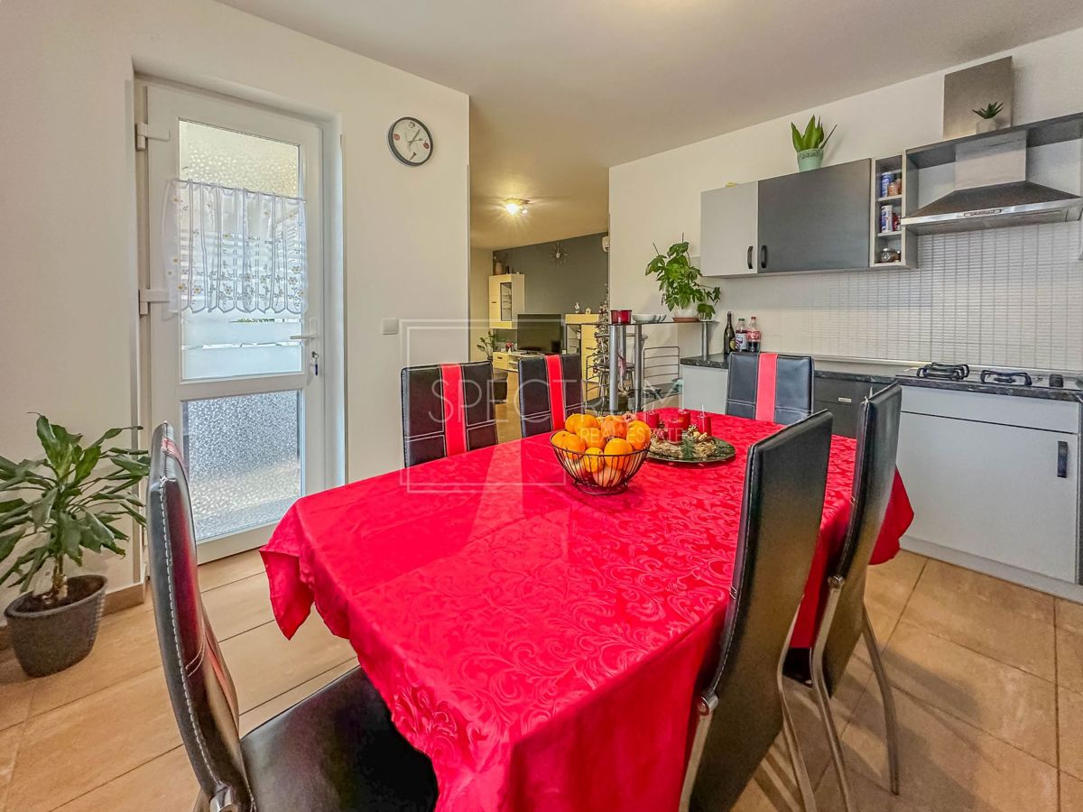 Flat For sale - ISTARSKA NOVIGRAD