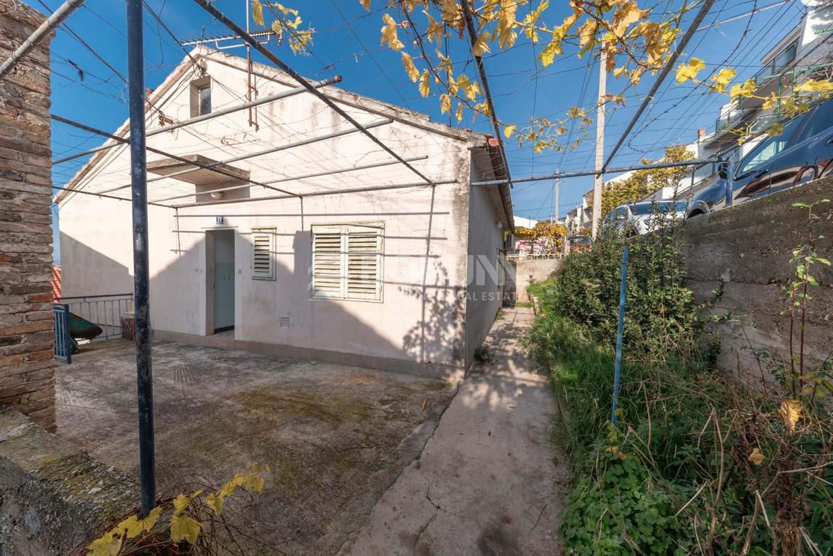 House For sale - ŠIBENSKO-KNINSKA ŠIBENIK