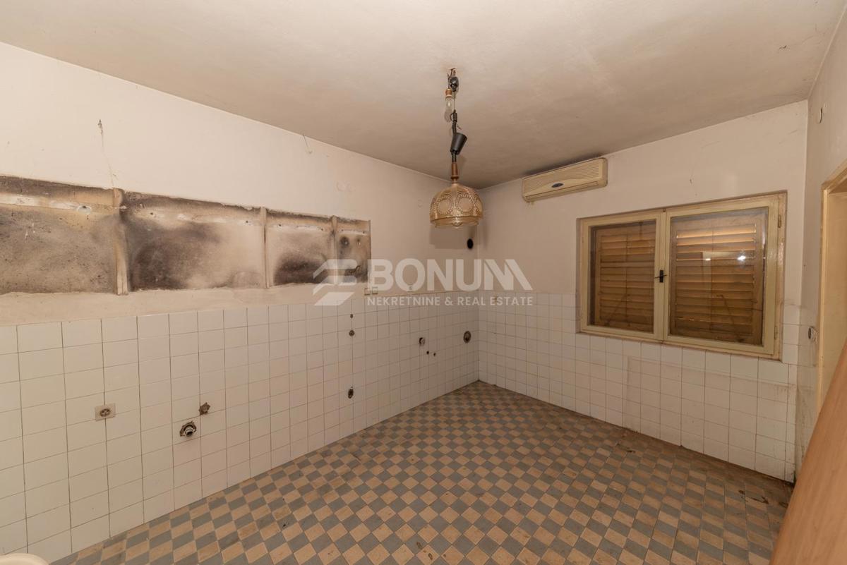 House For sale - ŠIBENSKO-KNINSKA ŠIBENIK