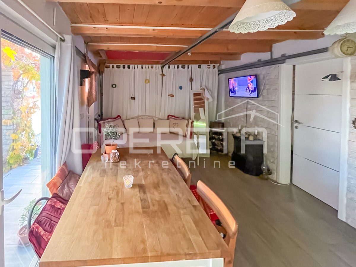 Flat For sale - ŠIBENSKO-KNINSKA VODICE