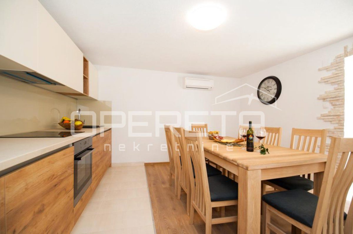 House For sale - SPLITSKO-DALMATINSKA VIS