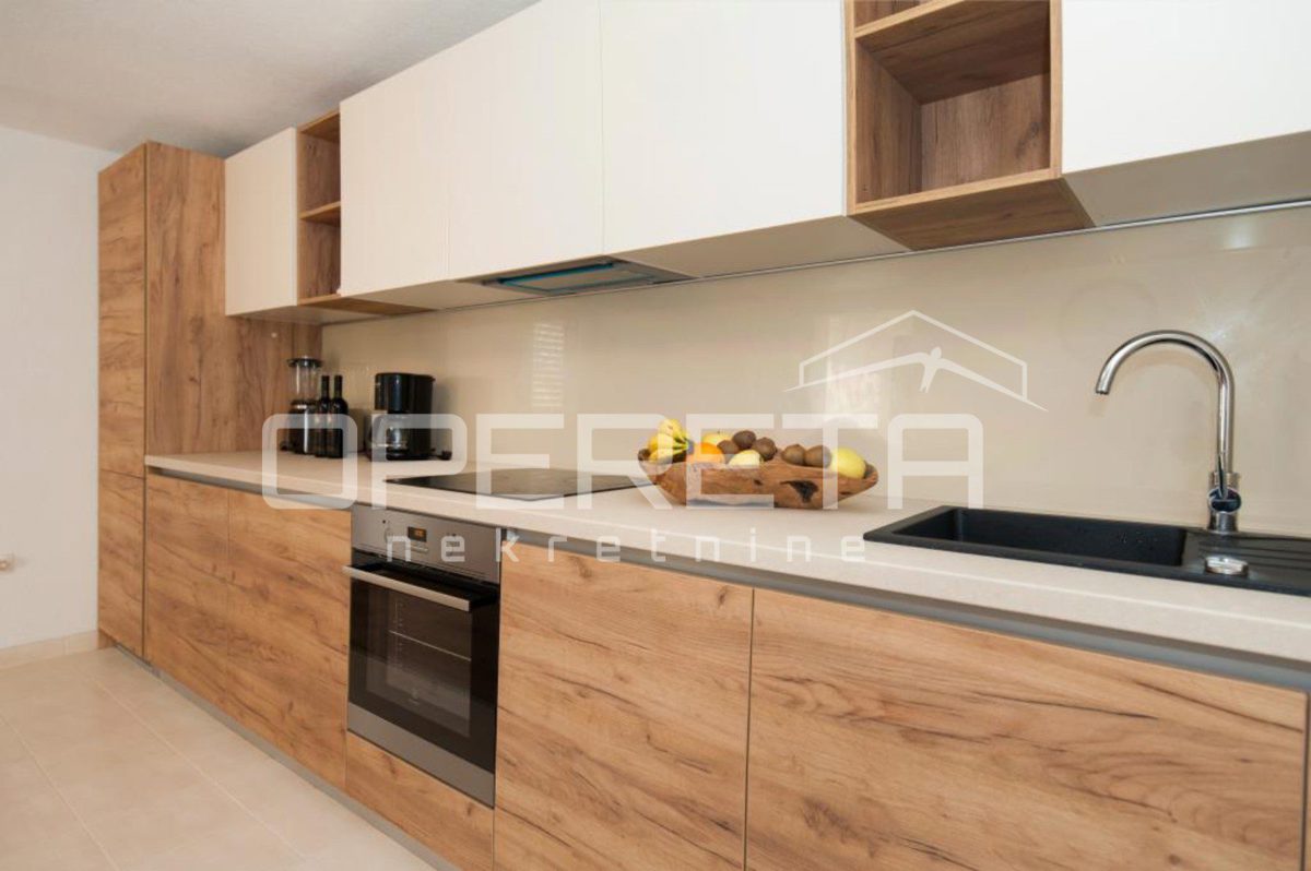 House For sale - SPLITSKO-DALMATINSKA VIS