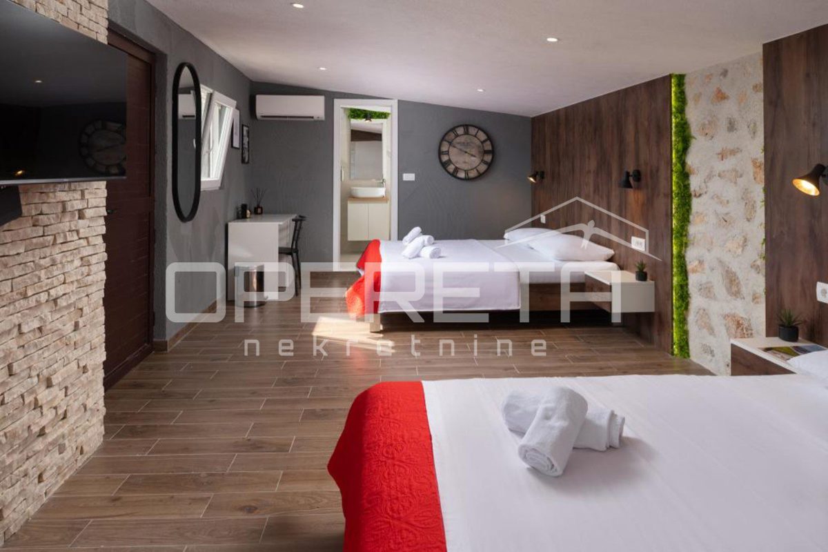House For sale - SPLITSKO-DALMATINSKA VIS