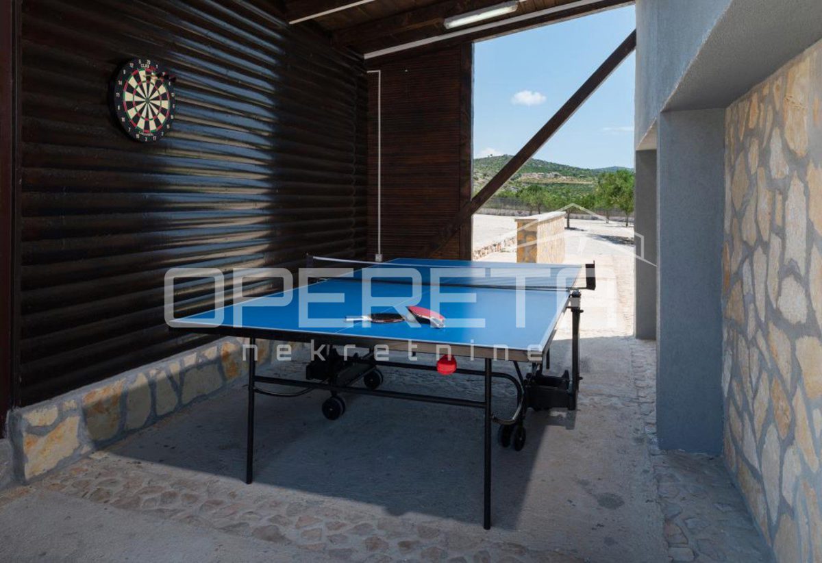 House For sale - SPLITSKO-DALMATINSKA VIS