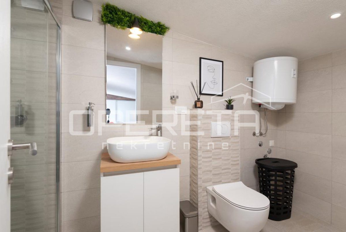 House For sale - SPLITSKO-DALMATINSKA VIS