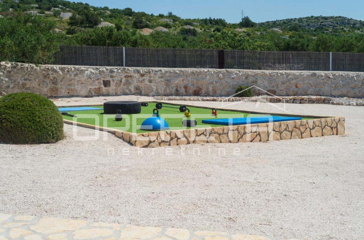 House For sale - SPLITSKO-DALMATINSKA VIS