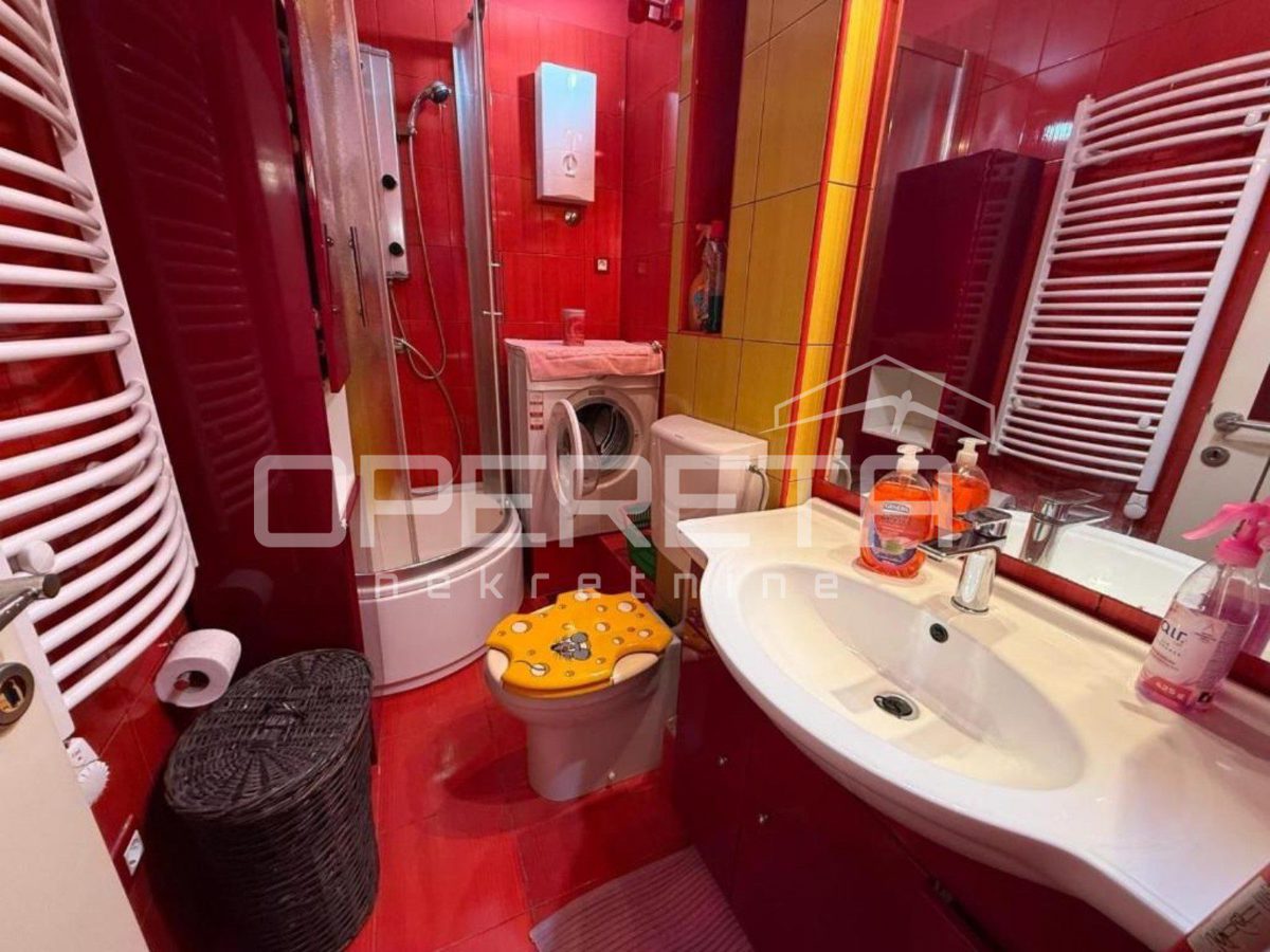 Flat For rent - SPLITSKO-DALMATINSKA SPLIT