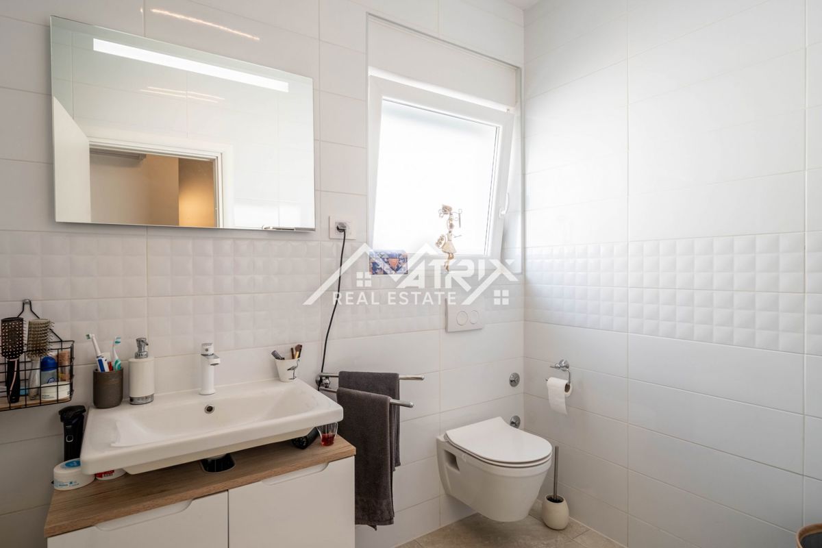 House For sale - ISTARSKA NOVIGRAD