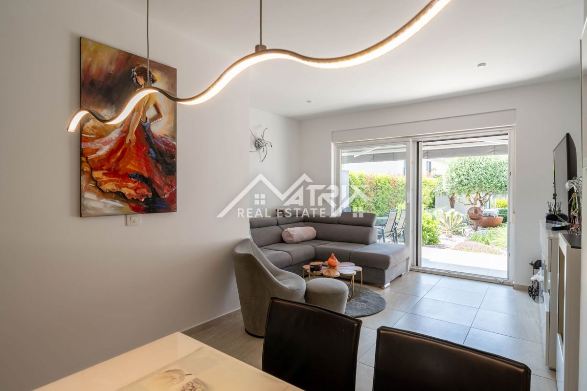 House For sale - ISTARSKA NOVIGRAD