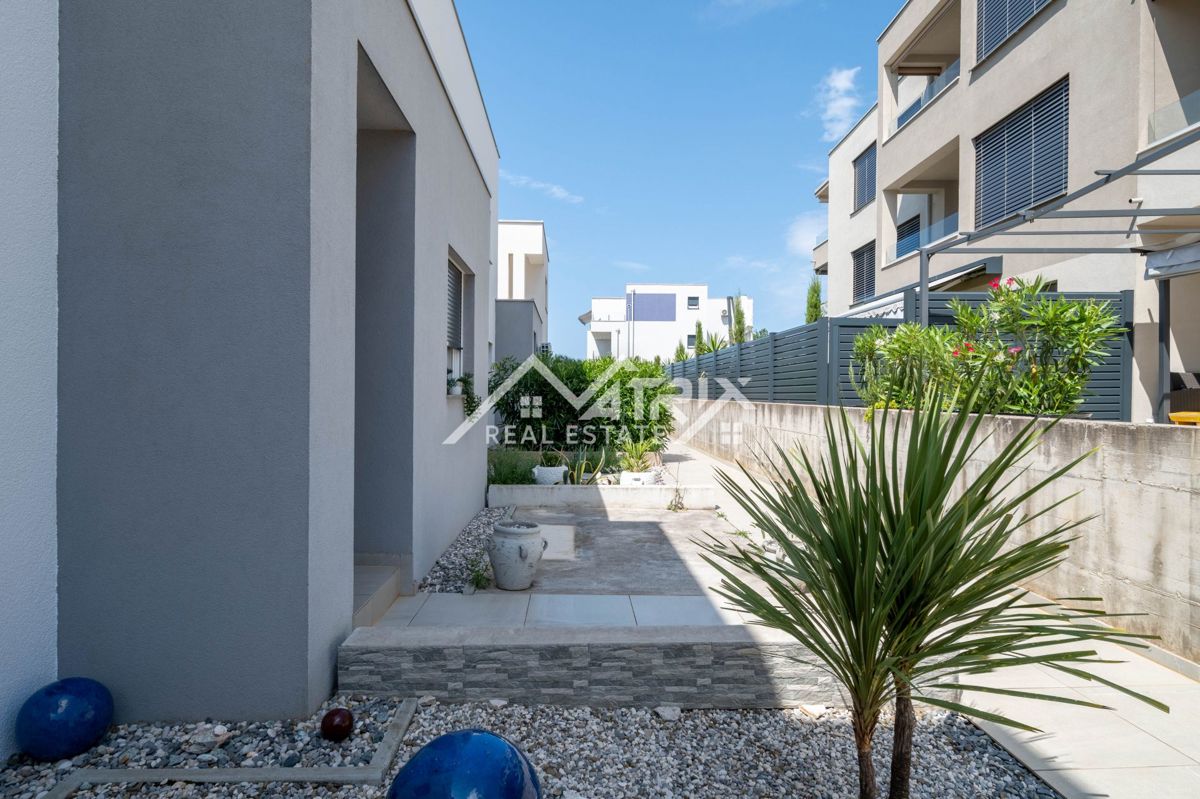 House For sale - ISTARSKA NOVIGRAD