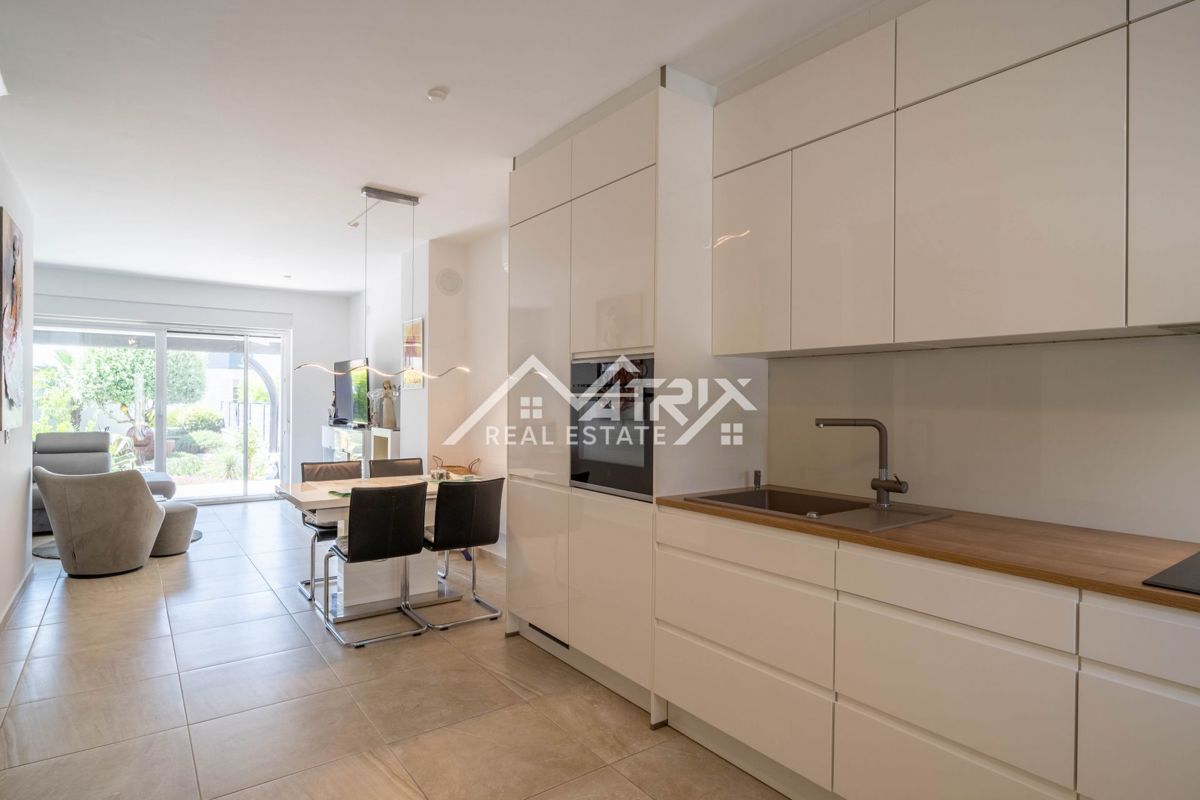 House For sale - ISTARSKA NOVIGRAD