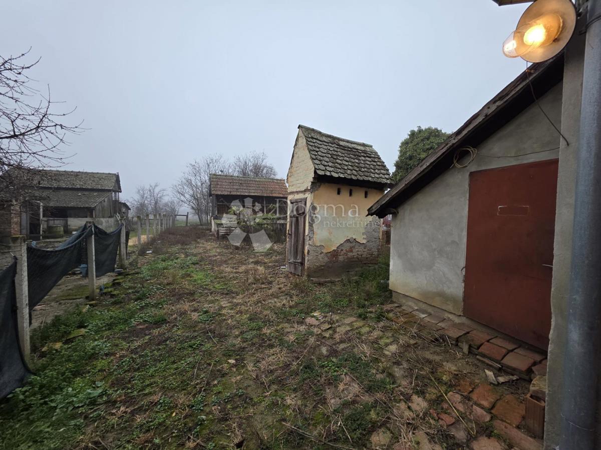 Casa In vendita - OSJEČKO-BARANJSKA OSIJEK