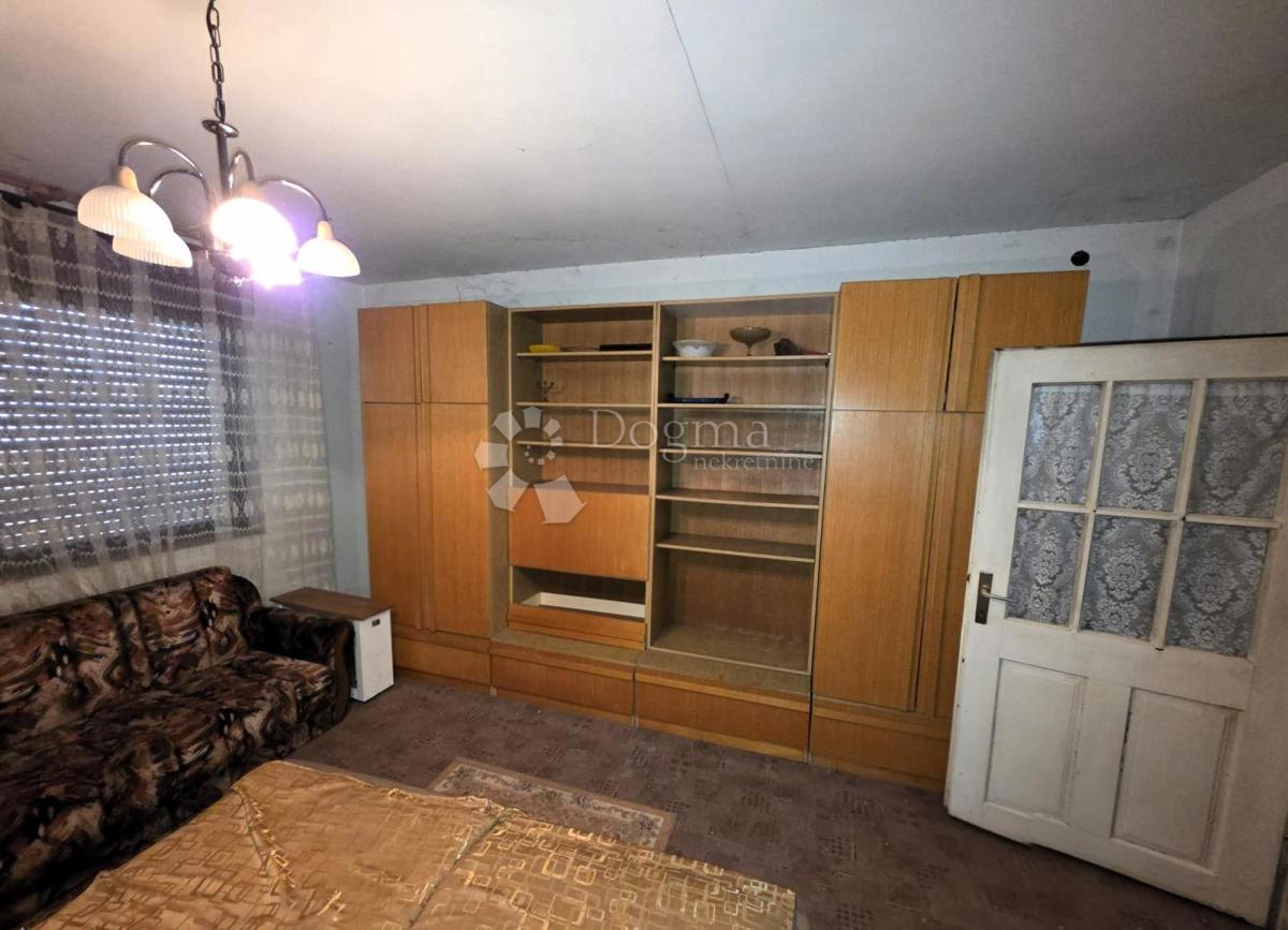 Casa In vendita - OSJEČKO-BARANJSKA OSIJEK