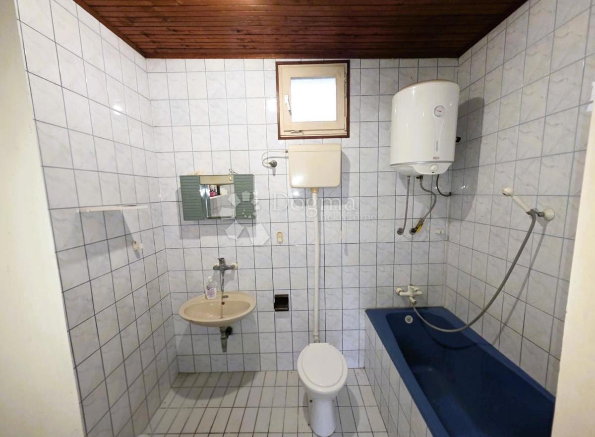 Casa In vendita - OSJEČKO-BARANJSKA OSIJEK