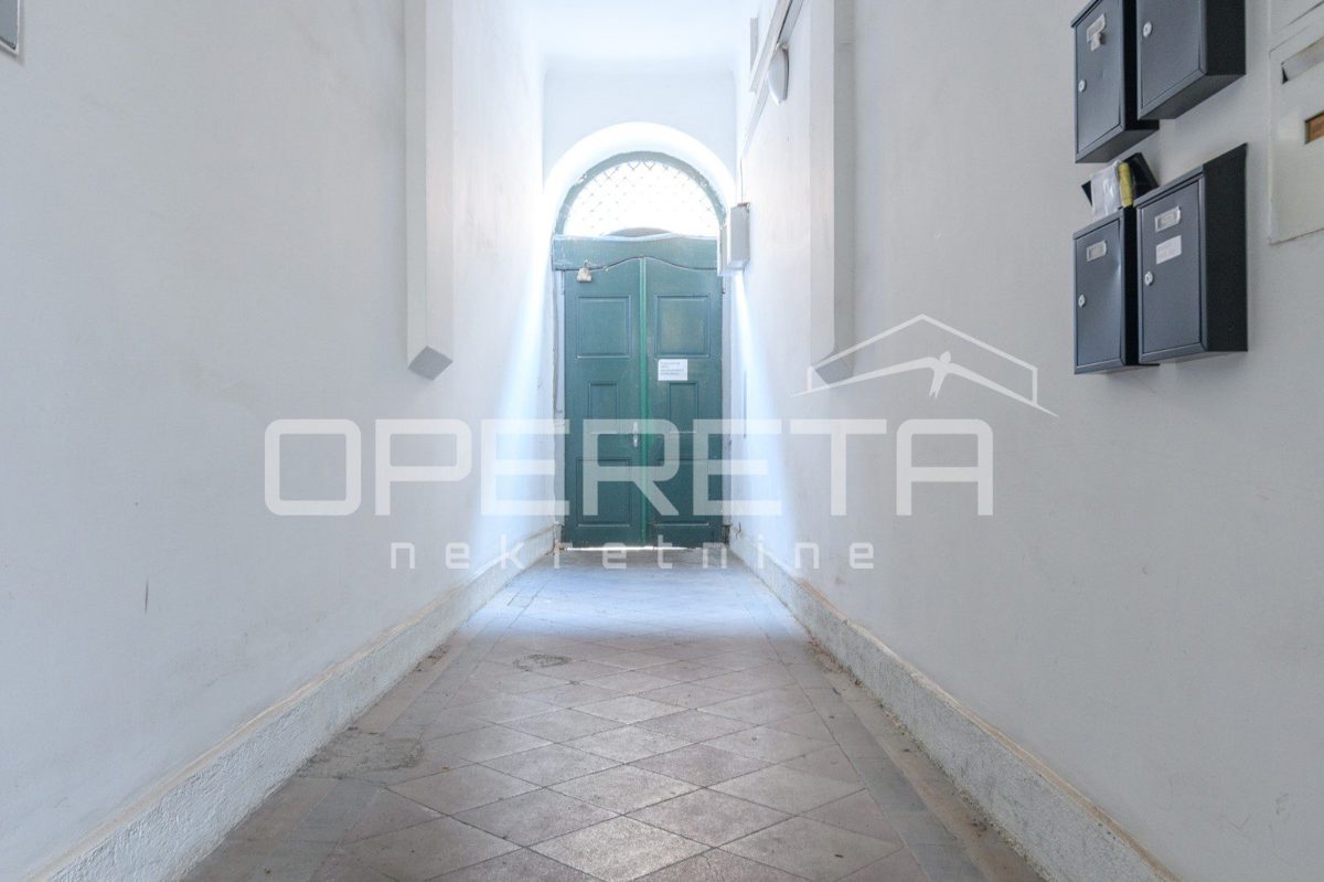 Appartement À louer - GRAD ZAGREB ZAGREB
