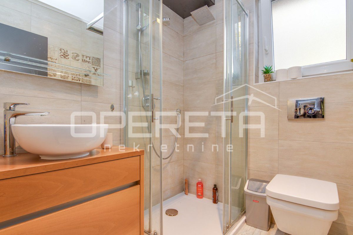 Appartement À louer - GRAD ZAGREB ZAGREB