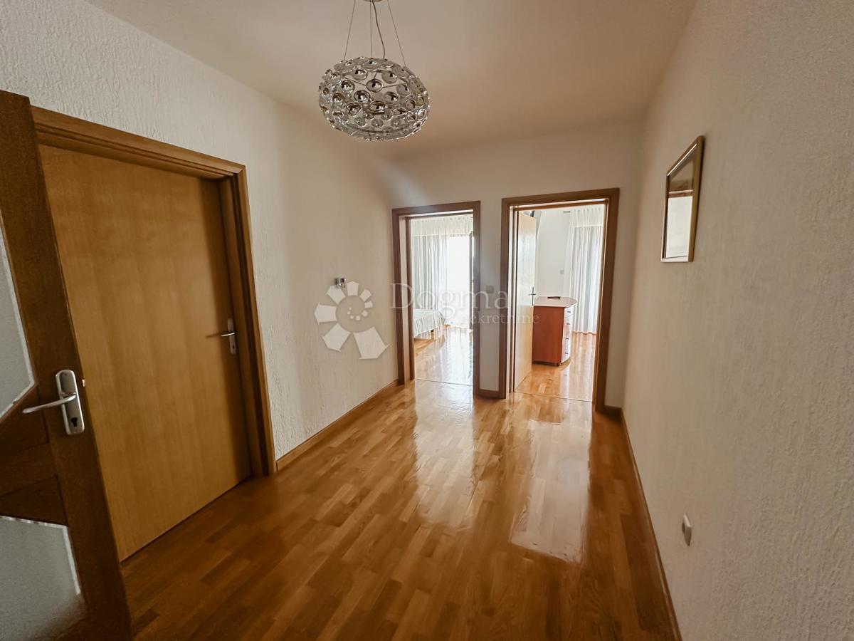 Apartment Zu verkaufen - ŠIBENSKO-KNINSKA ŠIBENIK