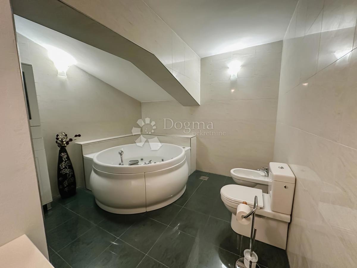 Apartment Zu verkaufen - ŠIBENSKO-KNINSKA ŠIBENIK