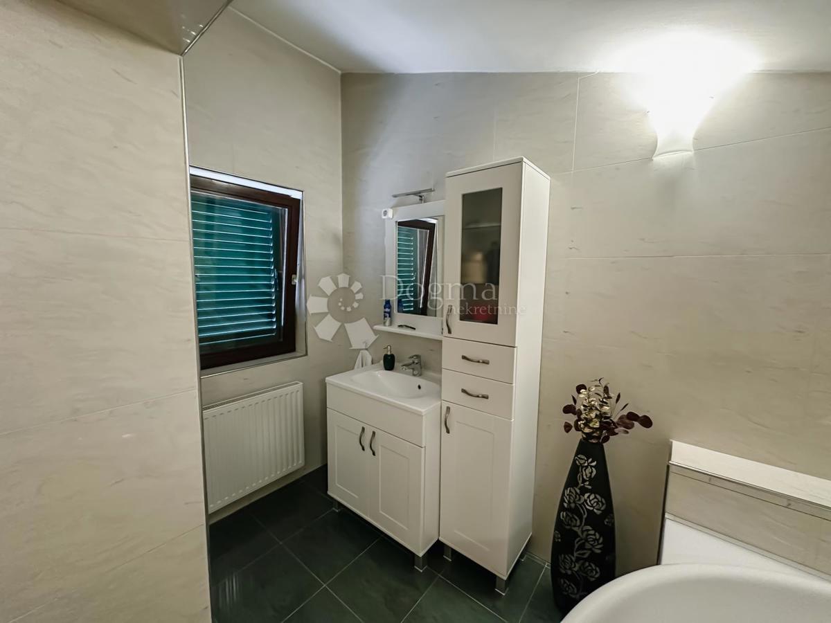 Apartment Zu verkaufen - ŠIBENSKO-KNINSKA ŠIBENIK