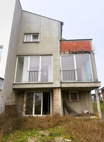 Haus zu verkaufen 280 m² – Pribislavec
