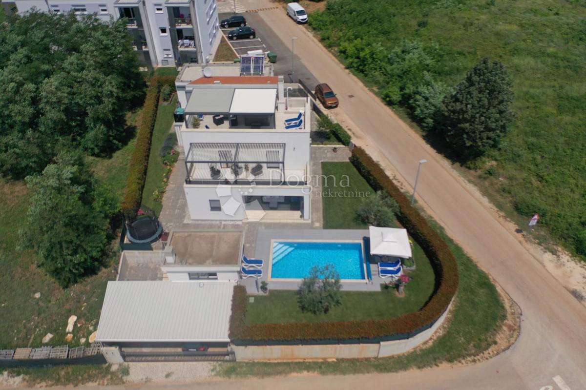 House For sale - ISTARSKA NOVIGRAD
