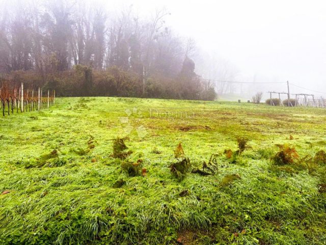 Zemljište na prodaju 917 m² – Ivanec