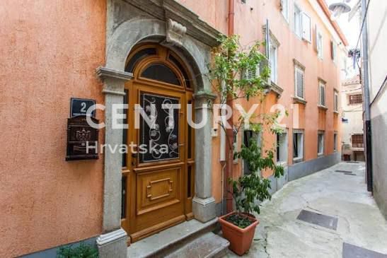 Business premises For sale — Cres